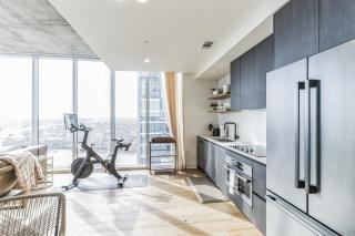 High Rise Luxury Condo with Lake & City Views - Austin - 2