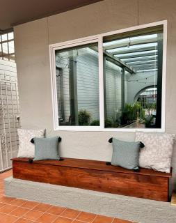 MCM Gem! Patio home in Central PHX +HotTub+Pool+EV - Phoenix - 8
