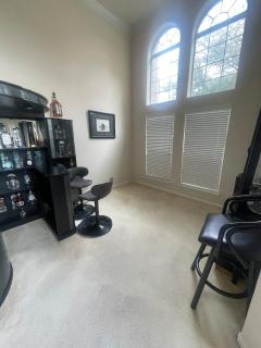 Lakeview Oasis Retreat in a gated Community - Spring - 1