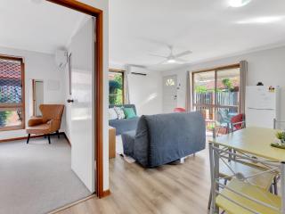 Tranquil 2-Bed Townhouse Close to Redcliffe Beach - Redcliffe - 3