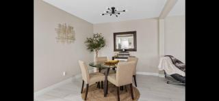 MCM Gem! Patio home in Central PHX +HotTub+Pool+EV - Phoenix - 1