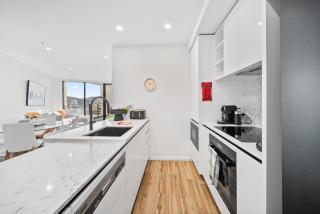 Stylish 2-Bed Apartment in Canberra CBD - Canberra - 3