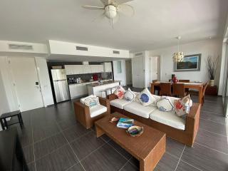 Grand Cozy Ocean Lookout Samana XI-201 - 2