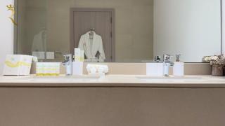 Spacious 2BR with Pool and Balcony Yas Island - Abu Dhabi - 7