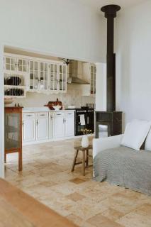 Luxe Hinterland Stay, Eastnor at Montville Estate - Montville - 1
