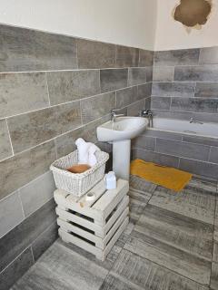 Nakisa Home - Kempton Park - 1