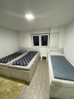 Hostel Tuzla - Tuzla - 5