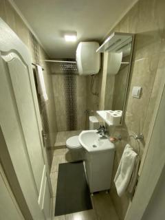 Hostel Tuzla - Tuzla - 8
