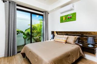 Modern Four-Bedroom Home in Potrero with a Tranquil Outdoor Oasis and Private Pool - Playa Flamingo - 3