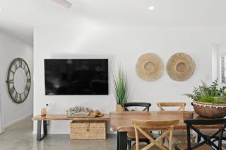 Lomani 3 on Browning Street - 5