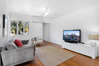 Charming Queenslander Getaway - Brisbane - 8