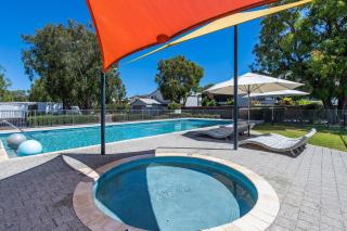 Absolute Beachfront - Broadwater - 9