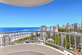Breathtaking Ocean View 3-Bedroom Apartment with Parking - 4