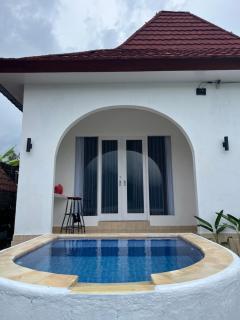 Lake Side retreat - Mantaak - 0