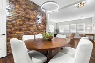 King bed Pool Fire Pit Office - 6