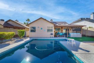 Amazing Pool Backyard Oasis 3-Bedroom Getaway - Chandler - 9