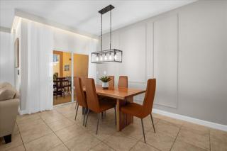 4 Bedrooms 3 Bathrooms Paradise Palms 2961Bp - 7