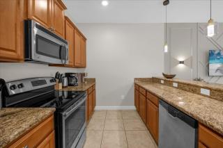 4 Bedrooms 3 Bathrooms Paradise Palms 2961Bp - 4