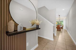 4 Bedrooms 3 Bathrooms Paradise Palms 2961Bp - 2