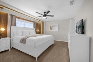 4 Bedrooms 3 Bathrooms Paradise Palms 2961Bp - 1