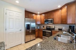 3 Bedrooms 3 Bathrooms Reunion 7602-201Cc - 2