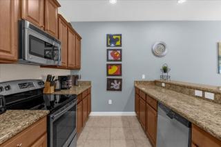 4 Bedrooms 3 Bathrooms Paradise Palms 2931Bu - 1