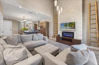 4 Bedrooms 45 Bathrooms Magic Village 7566Bd - 9