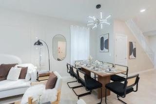 7 Bedrooms 5 Bathrooms Solterra 7215 Ol - 5