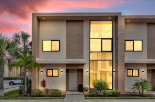 4 Bedrooms 45 Bathrooms Magic Village 7472Bd - 0