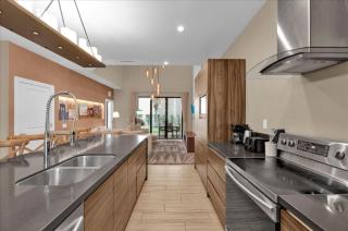 4 Bedrooms 45 Bathrooms Magic Village 7472Bd - 6