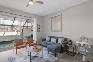 3 Bedrooms 3 Bathrooms Windsor Hills 7659Sk - 3