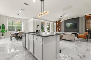 5 Bedrooms 5 Bathrooms Sonoma 2677Ca - 4