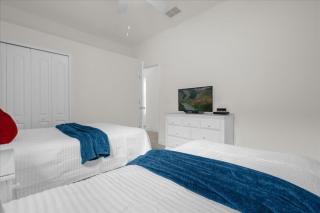 4 Bedrooms 3 Bathrooms Solterra 4072 Od - 3
