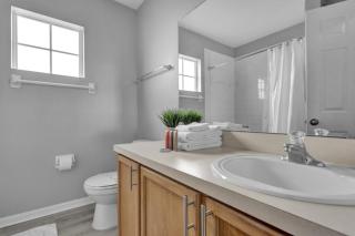 5 Bedrooms3 Bathrooms Hampton Lakes 936 Bd - 7