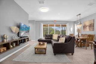 5 Bedrooms 5 Bathrooms Solterra 4671 Td - 8