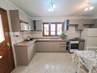 Casa Ampla d 3 quartos com ar condicionado Jacuzzi - Canoas - 9