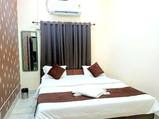 Hotel Indra - Varanasi - 9