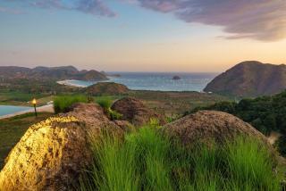 Fully staffed Luxury Villa w unrivalled views - Selong Belanak - 4