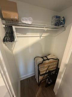Upscale Penthouse with Gym Parking near MGH TUFTS - Boston - 1