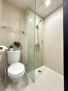 Cozy Studio in Salcedo Village Makati - Manila - 6