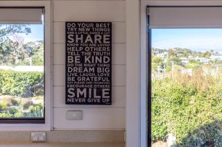Matai Cottage in Oneroa with Sea Views - - 5