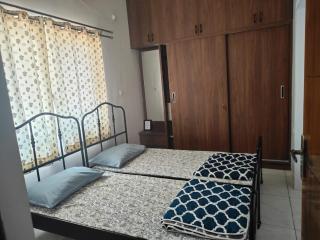 Isiri Service Apartment - Bangalore - 8