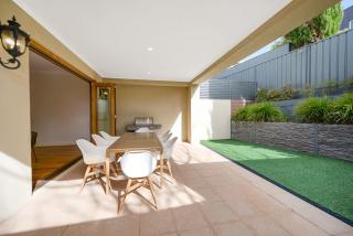 Aria House - Henley Beach - Family Holiday Beachside BBQ - Henley Beach South - 9