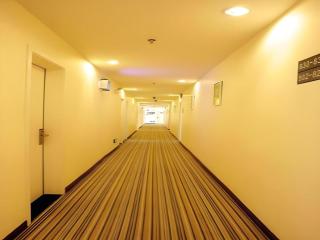 7 Days Inn Guiyang Qingzhen Dongmenqiao Zhijiaocheng - Guiyang - 5