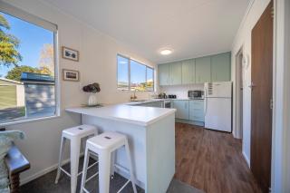 Relaxing Kiwi Bach - Te Anau Holiday Home - Te Anau - 1