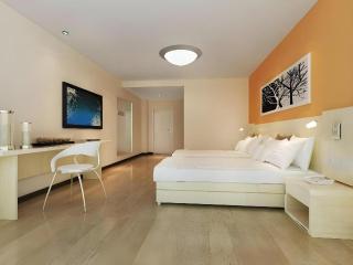 7 Days Inn Aksu Airport - Wensu - 1
