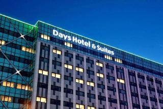 Days Hotel & Suites by Wyndham Incheon Airport (Korea Quality) - Incheon - 1