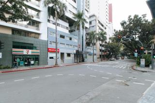 RedDoorz Premium near Greenbelt Makati - Vaccinated Staff - Manila - 6