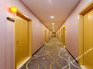 7Days Premium Chongqing Jiefangbei Commercial Street Branch - Chongqing - 2