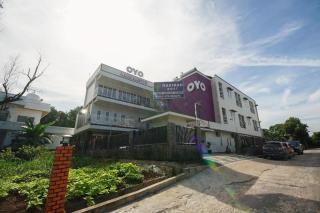 Super OYO 270 Madinah Residence Syariah - Talang Kelapa - 9